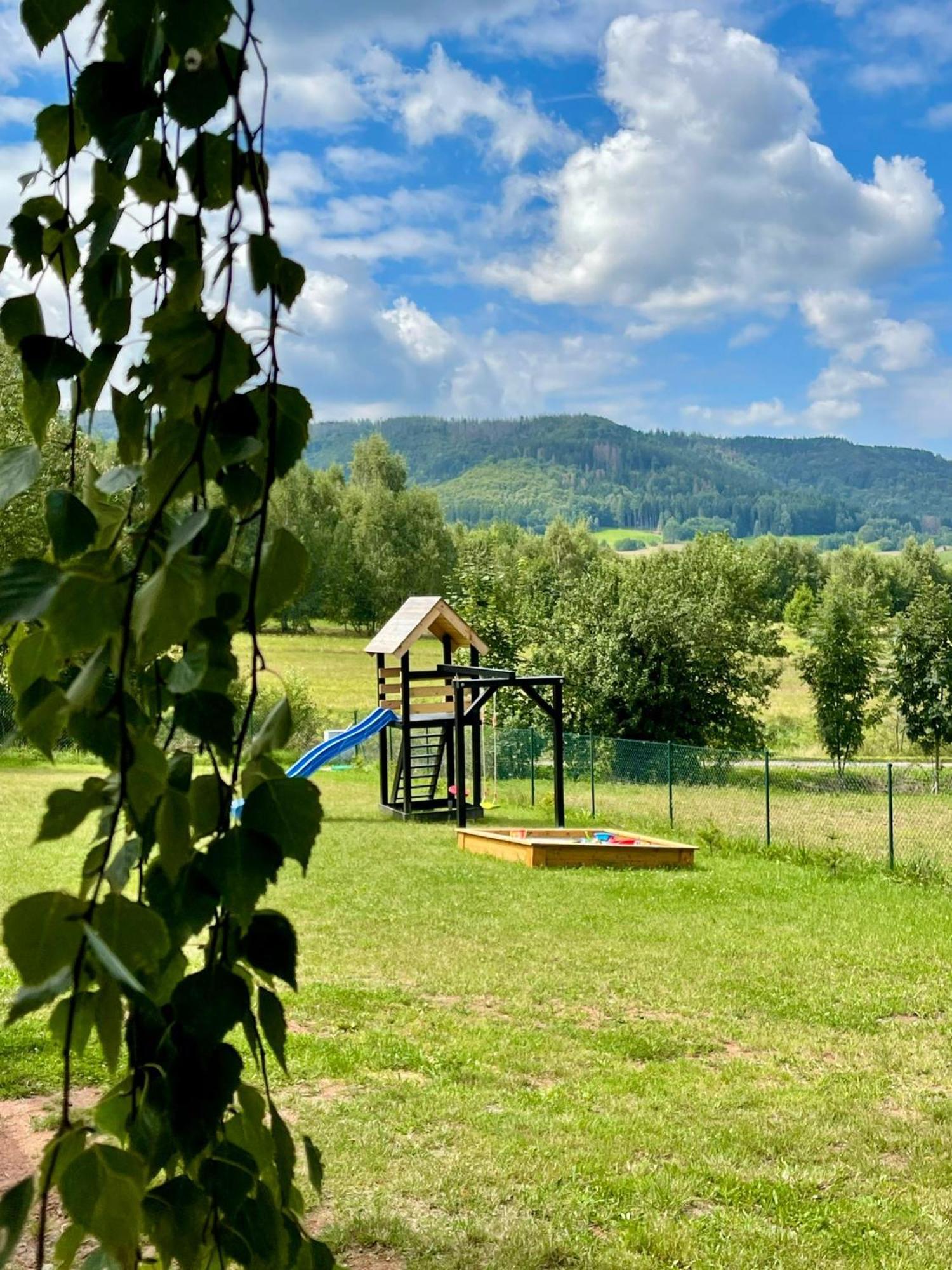 Brda Na Skraju Lasu Wambierzyce Bagian luar foto